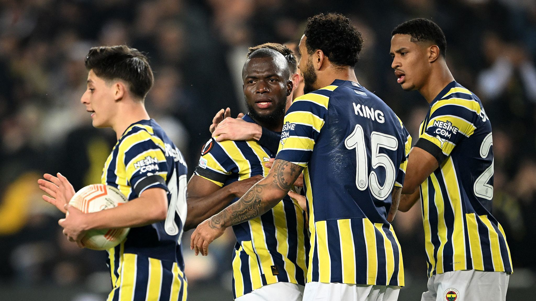 瓦伦西亚翻盘塞维利亚,科瓦契奇三分雨点燃全场 瓦伦西亚翻盘塞维利亚,科瓦契奇三分雨点燃全场