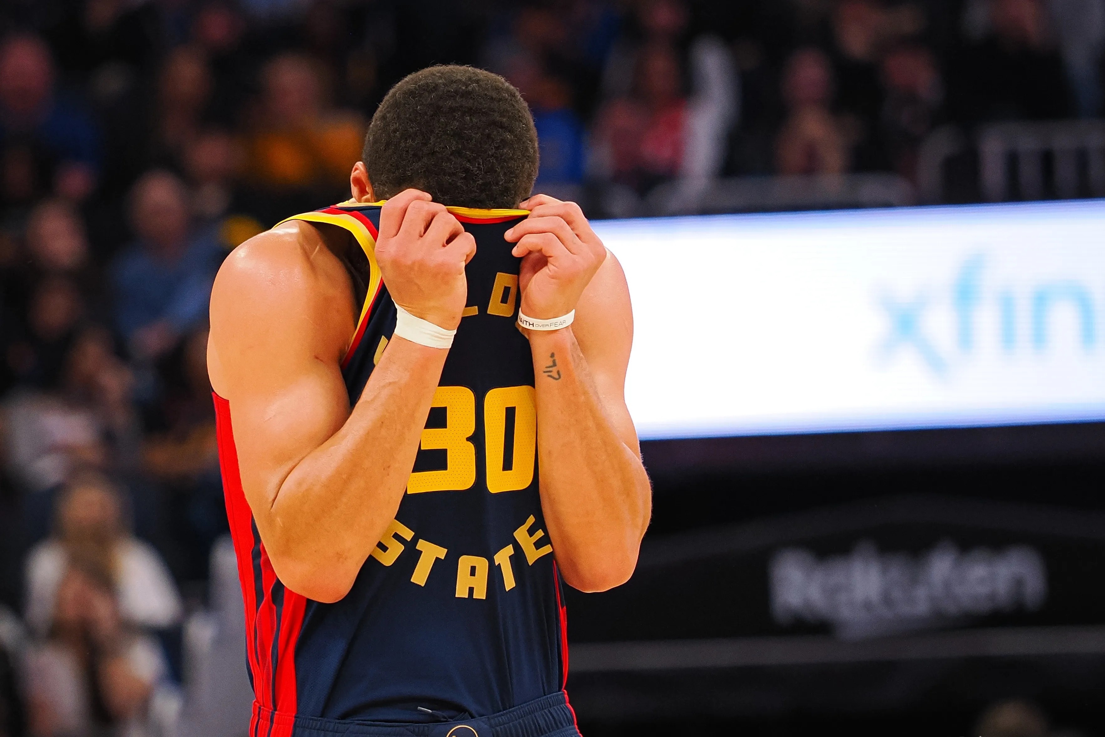 阿根廷男篮爆冷鹈鹕,库里绝境逆转 阿根廷男篮爆冷鹈鹕,库里绝境逆转