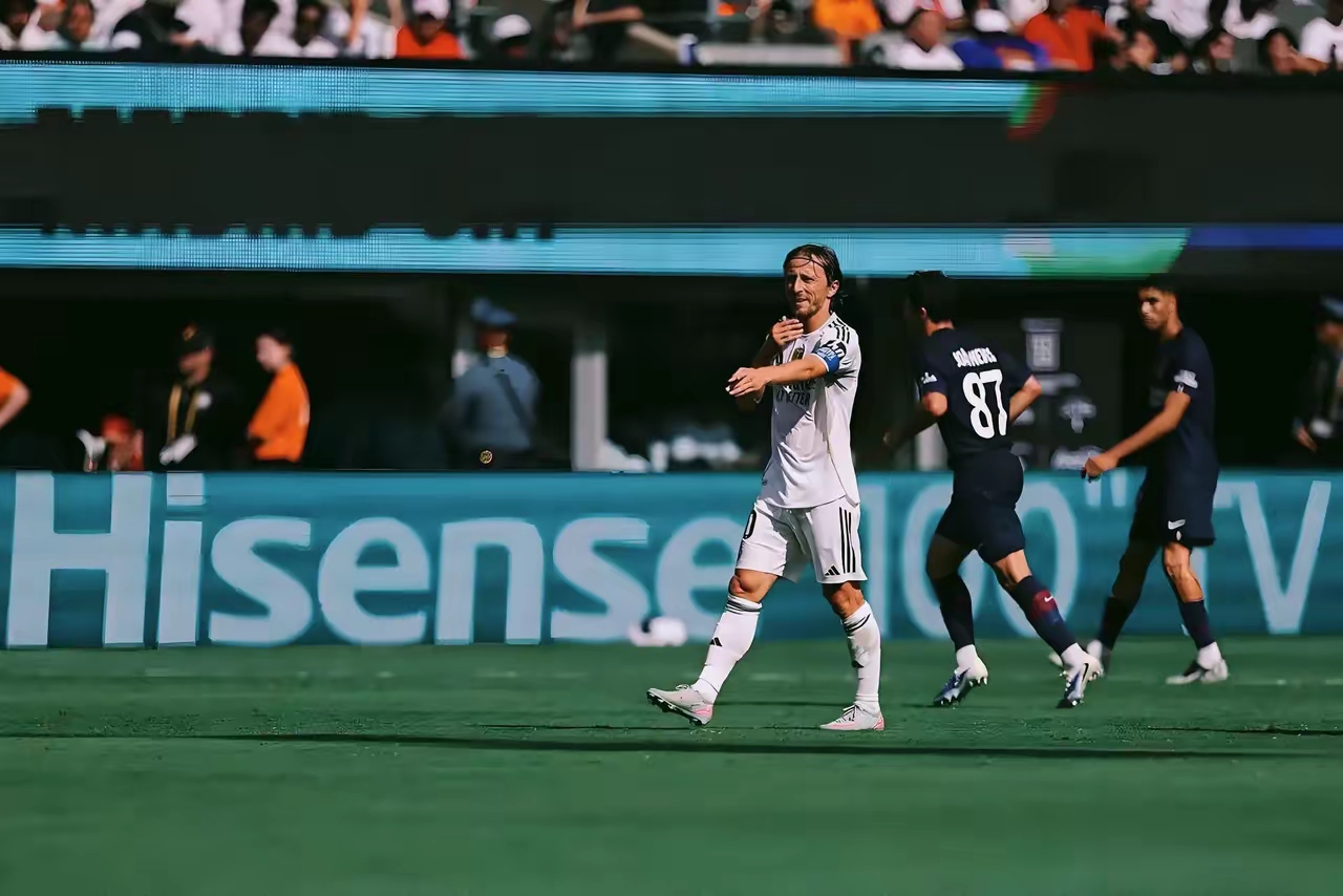 巴黎完胜韩国,莫德里奇带队取胜 巴黎完胜韩国,莫德里奇带队取胜