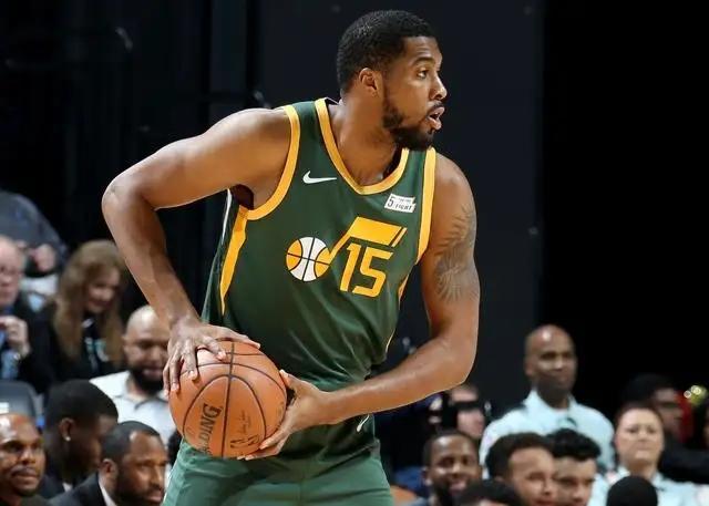 爵士轻取鹈鹕,易建联刷新纪录 爵士轻取鹈鹕,易建联刷新纪录