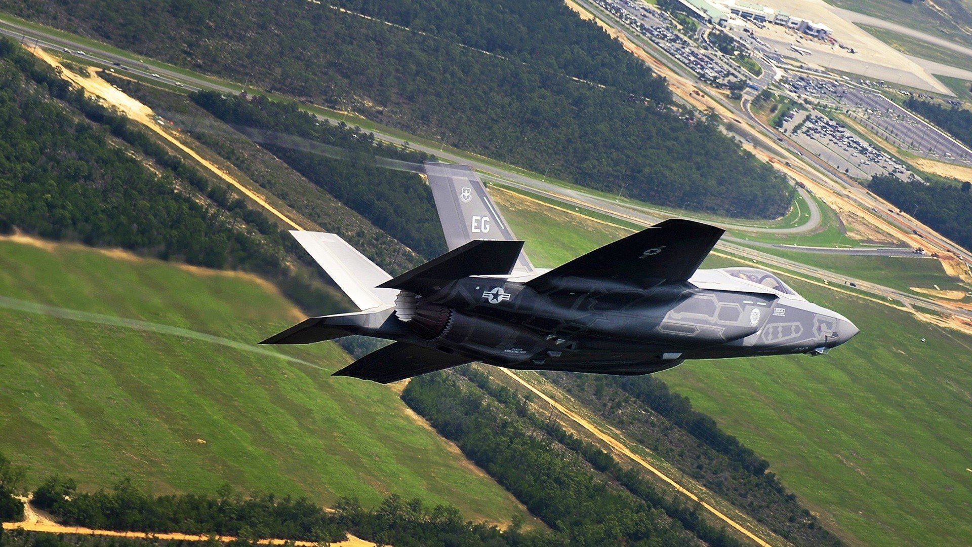 历史性碾压，周冠宇领军哈斯车队完胜红牛二队，书写F1新篇章