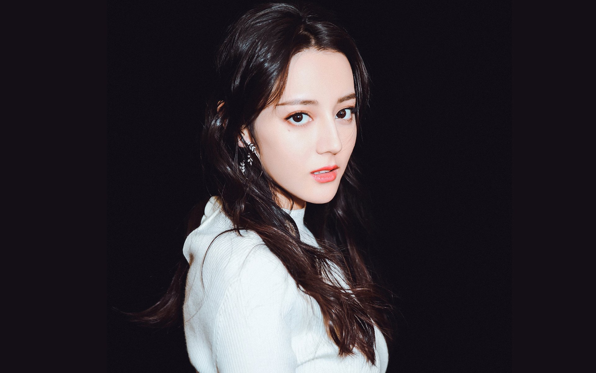 浓眉擎天柱！17分惊天逆转，新疆客场死里逃生，超巨时刻诞生